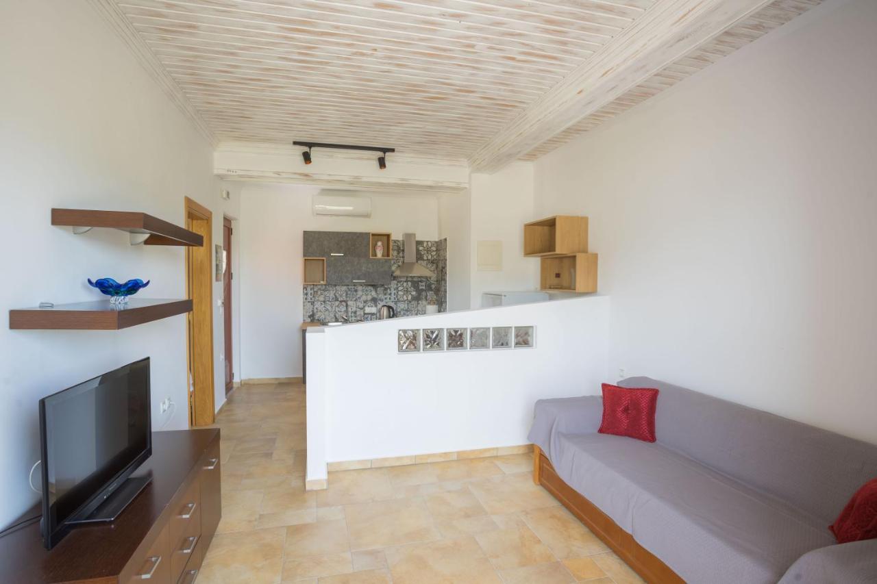 Bay View Suites Vassiliki Esterno foto
