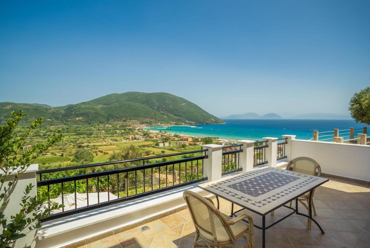 Bay View Suites Vassiliki Esterno foto