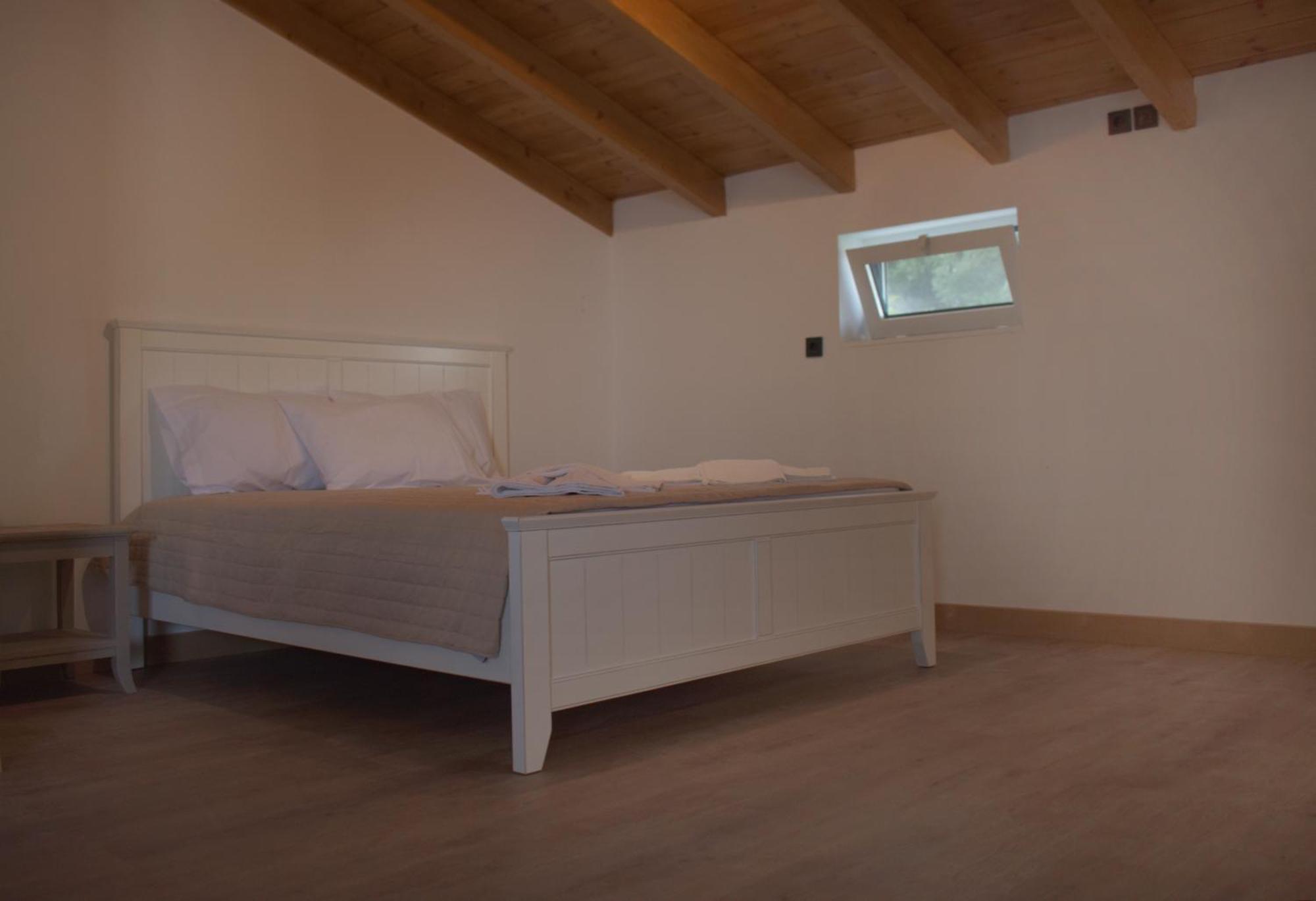 Bay View Suites Vassiliki Esterno foto